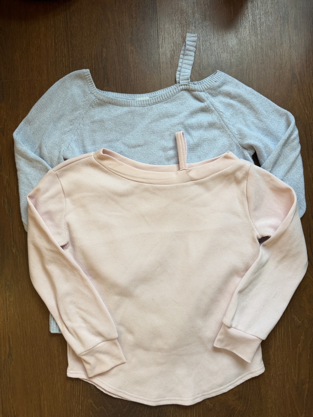 abercrombie kids Off-Shoulder Long-Sleeve Tops in Light Pink and Blue